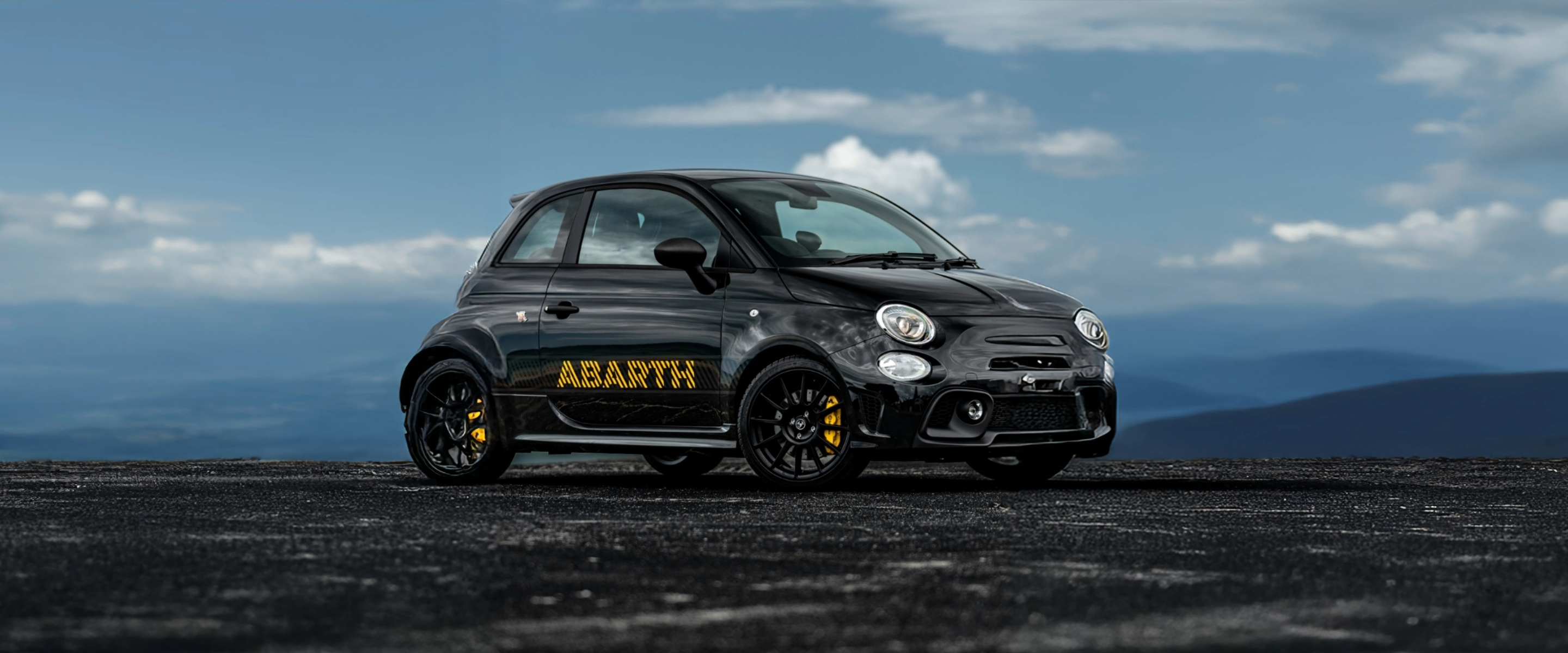 Abarth 695 Final Edition hero image