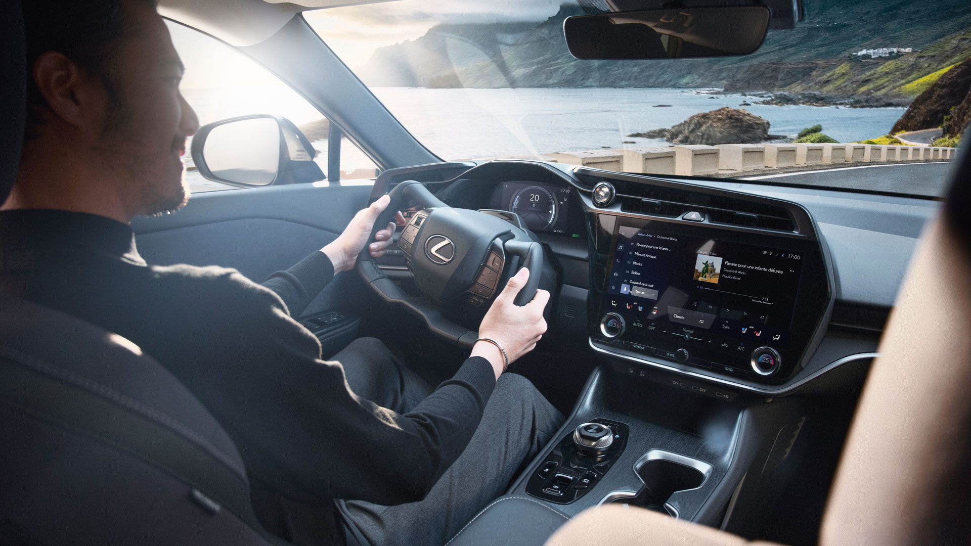 Lexus LS 500h hero image